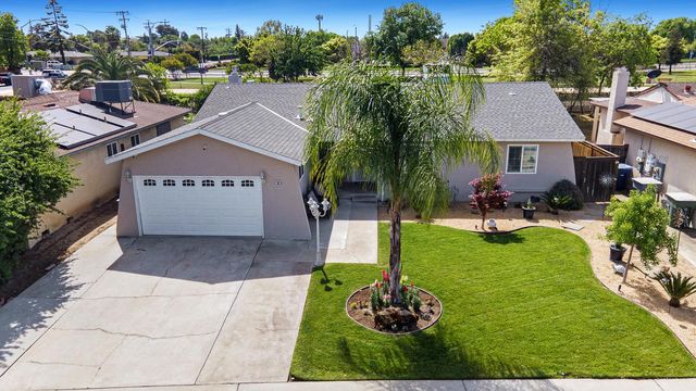 30 W Swift Avenue, Clovis, CA 93612