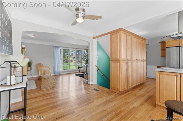 2888 Colonial Way, Bloomfield Hills, MI 48304