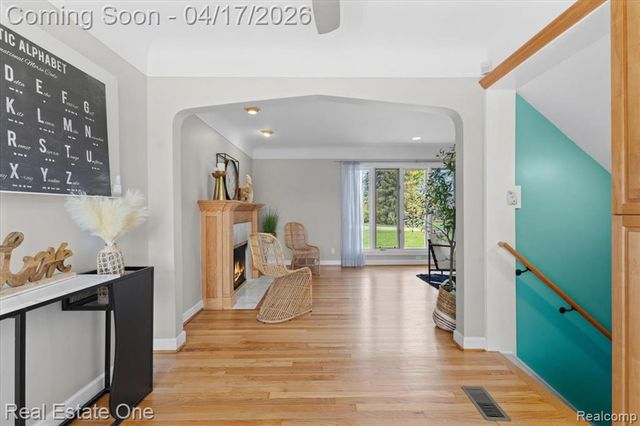 2888 Colonial Way, Bloomfield Hills, MI 48304