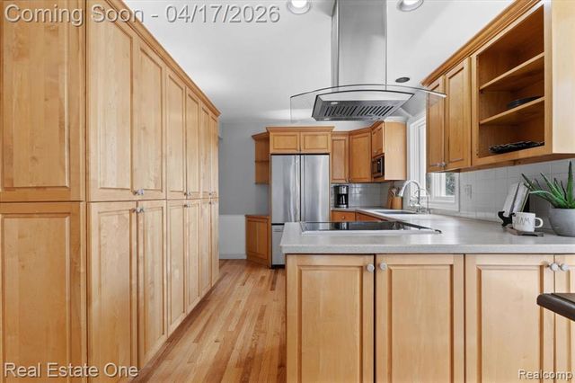 2888 Colonial Way, Bloomfield Hills, MI 48304