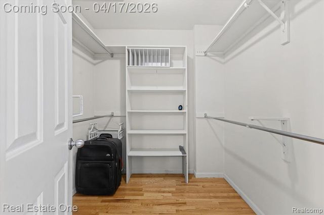 2888 Colonial Way, Bloomfield Hills, MI 48304