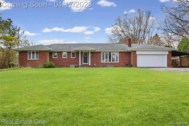 2888 Colonial Way, Bloomfield Hills, MI 48304