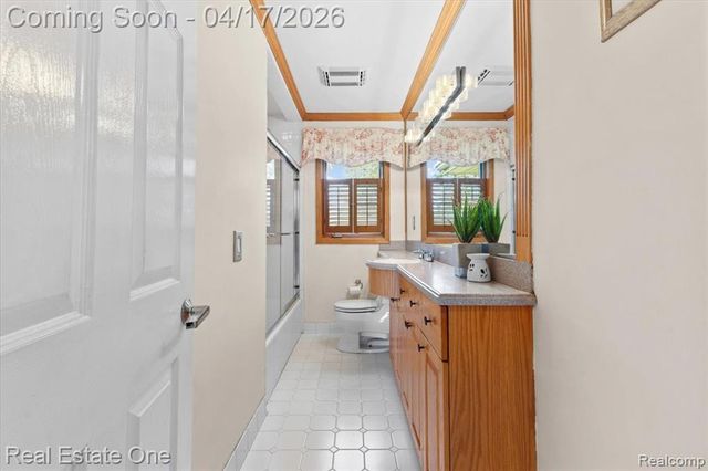 2888 Colonial Way, Bloomfield Hills, MI 48304