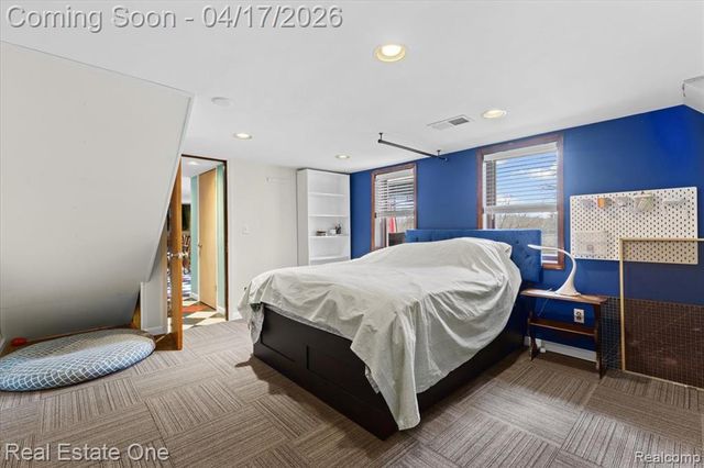 2888 Colonial Way, Bloomfield Hills, MI 48304