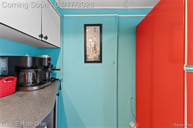 2888 Colonial Way, Bloomfield Hills, MI 48304