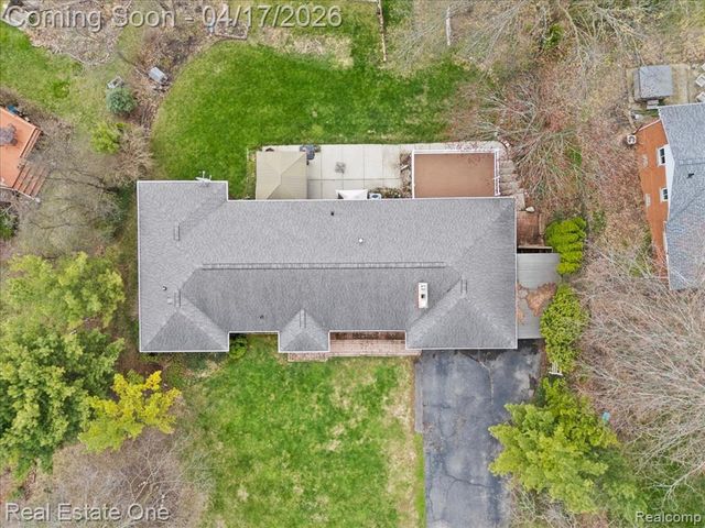 2888 Colonial Way, Bloomfield Hills, MI 48304