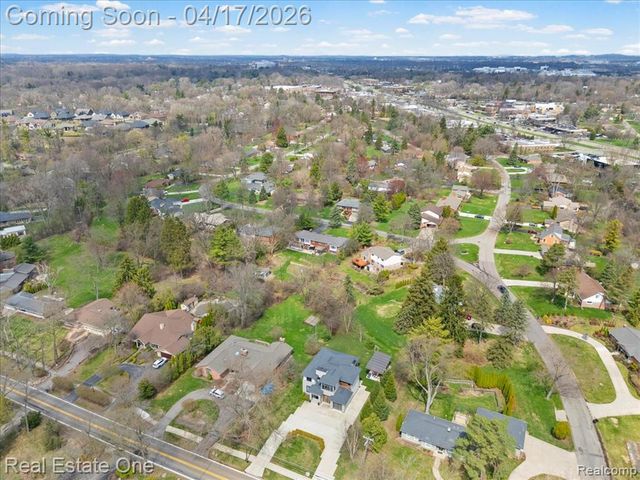 2888 Colonial Way, Bloomfield Hills, MI 48304