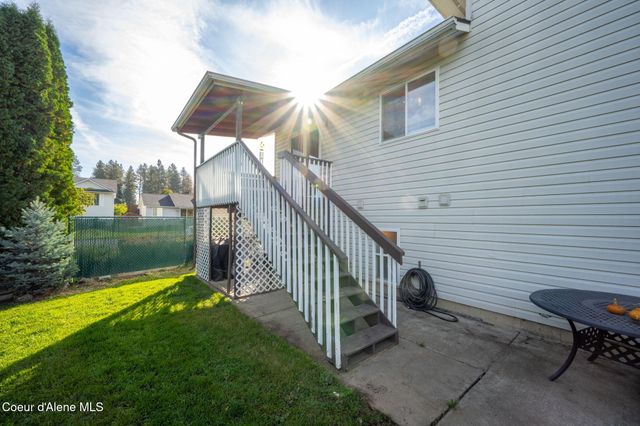 205 W Choctaw AVE, Post Falls, ID 83854