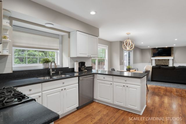 309 Foxworth Court, Aurora, IL 60502