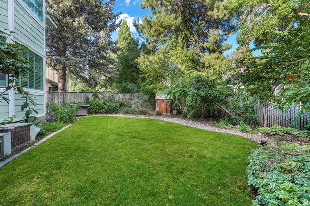 8965 S QUAIL RUN DR, Sandy, UT 84093