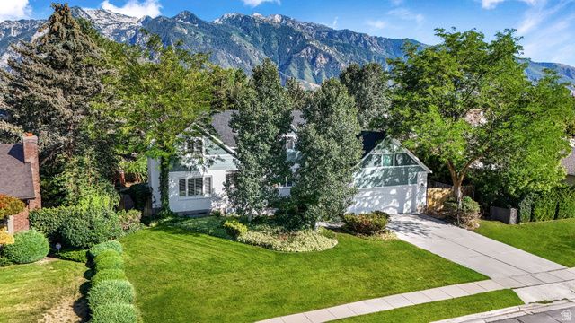 8965 S QUAIL RUN DR, Sandy, UT 84093