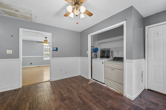 108 Oak Tree Dr, Oak Grove, KY 42262