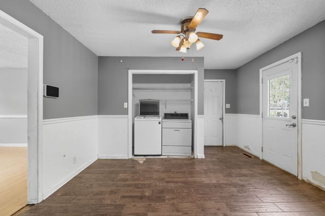 108 Oak Tree Dr, Oak Grove, KY 42262
