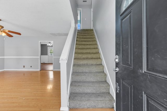 108 Oak Tree Dr, Oak Grove, KY 42262
