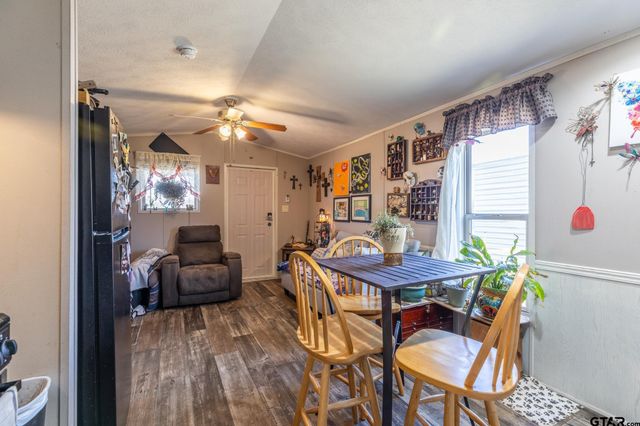 384 Holiday Village Dr, Quitman, TX 75783