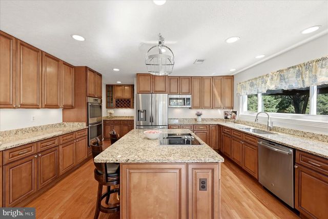 21108 STONECROP PL, Ashburn, VA 20147