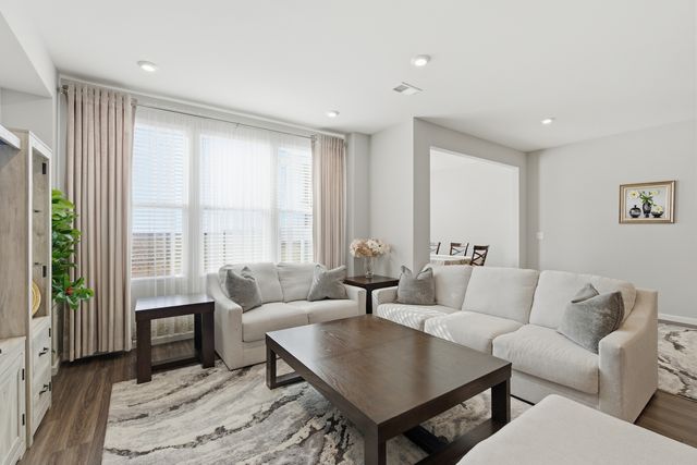 2235 Ryegrass Lane 68002, Bolingbrook, IL 60490