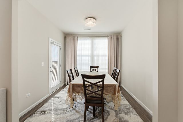 2235 Ryegrass Lane 68002, Bolingbrook, IL 60490