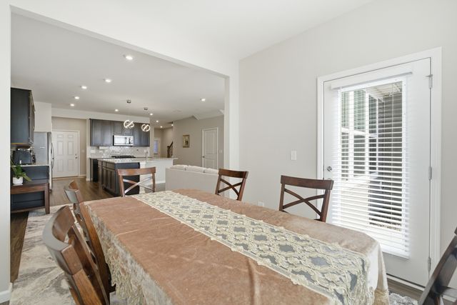 2235 Ryegrass Lane 68002, Bolingbrook, IL 60490