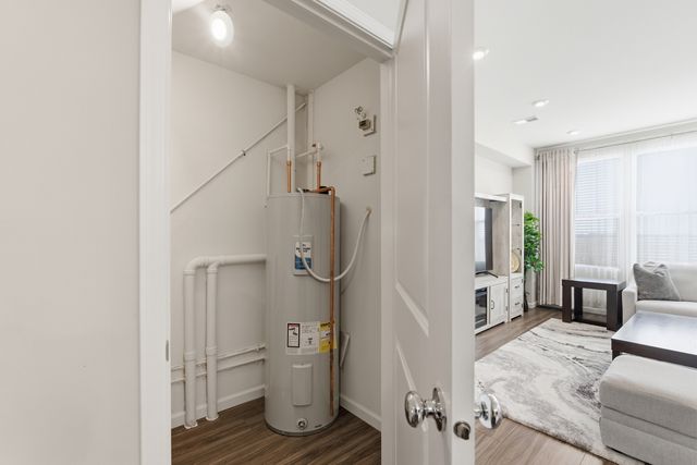 2235 Ryegrass Lane 68002, Bolingbrook, IL 60490