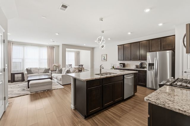 2235 Ryegrass Lane 68002, Bolingbrook, IL 60490