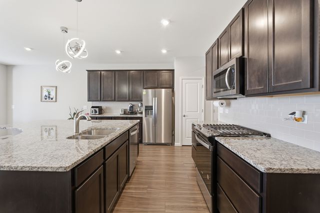 2235 Ryegrass Lane 68002, Bolingbrook, IL 60490