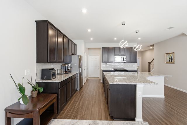 2235 Ryegrass Lane 68002, Bolingbrook, IL 60490