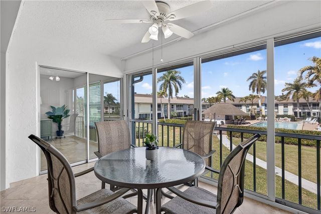 325 Charlemagne BLVD A206, Naples, FL 34112