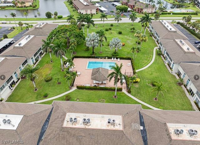 325 Charlemagne BLVD A206, Naples, FL 34112