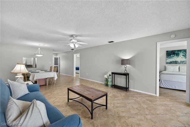 325 Charlemagne BLVD A206, Naples, FL 34112