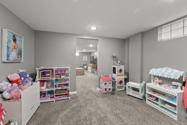 271 E Jenkins Avenue, Columbus, OH 43207
