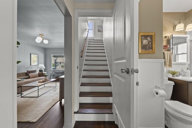 271 E Jenkins Avenue, Columbus, OH 43207