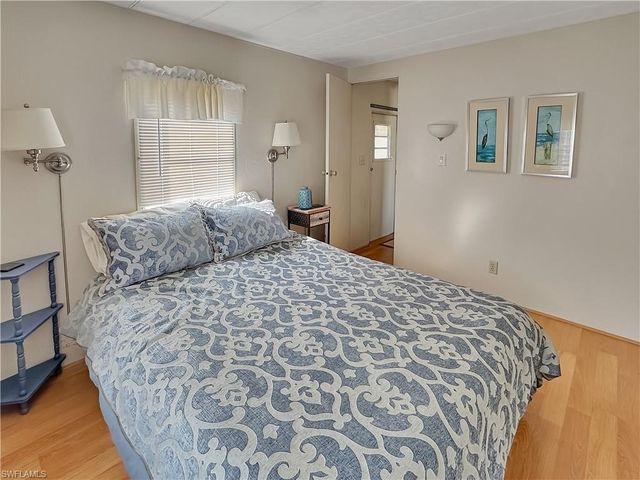 320 Domingo DR, Fort Myers, FL 33905