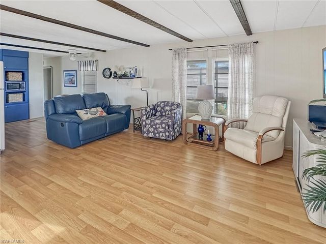 320 Domingo DR, Fort Myers, FL 33905