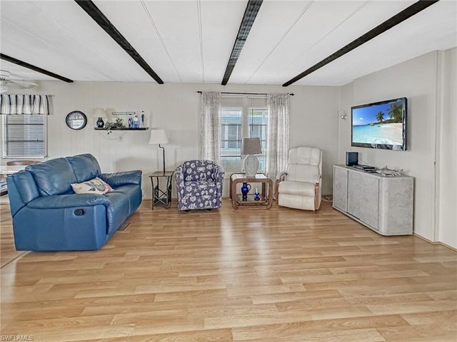 320 Domingo DR, Fort Myers, FL 33905