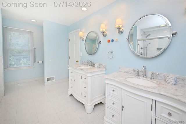 2691 Bradway Boulevard, Bloomfield Hills, MI 48301