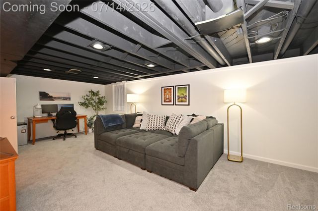2691 Bradway Boulevard, Bloomfield Hills, MI 48301