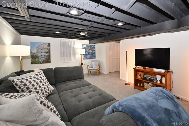 2691 Bradway Boulevard, Bloomfield Hills, MI 48301