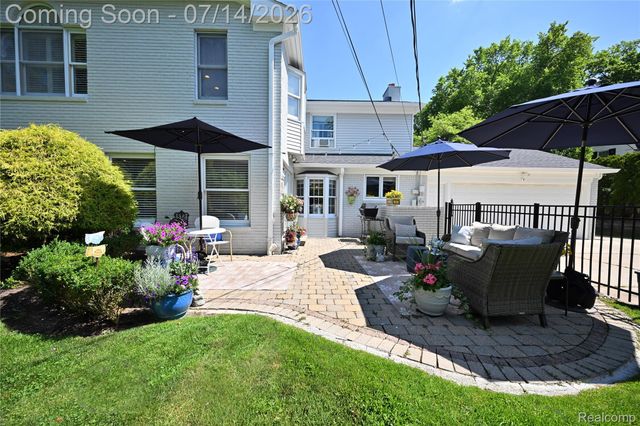 2691 Bradway Boulevard, Bloomfield Hills, MI 48301