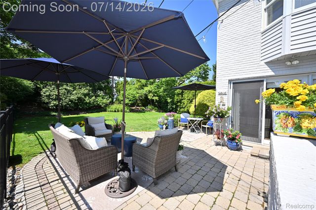 2691 Bradway Boulevard, Bloomfield Hills, MI 48301