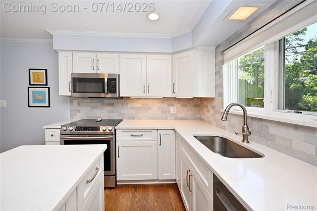 2691 Bradway Boulevard, Bloomfield Hills, MI 48301