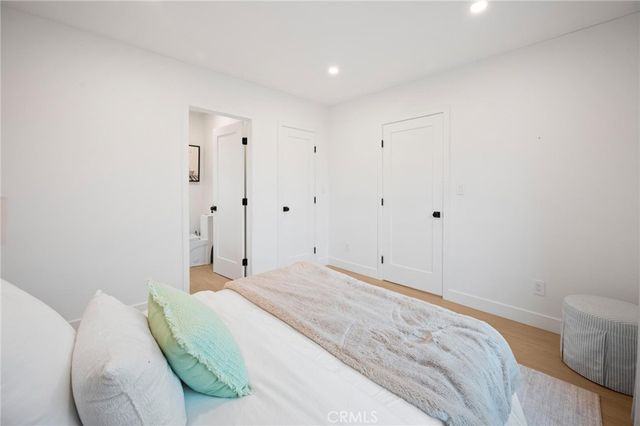 1626 S Rimpau, Los Angeles, CA 90019