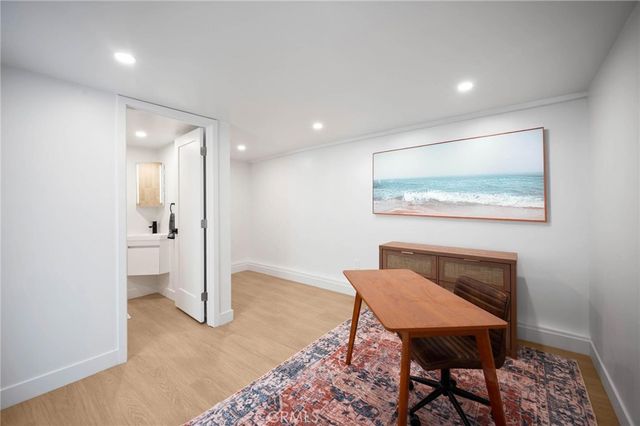 1626 S Rimpau, Los Angeles, CA 90019