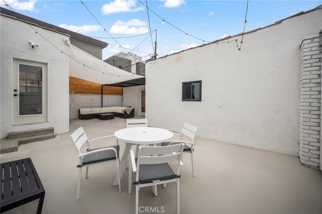 1626 S Rimpau, Los Angeles, CA 90019