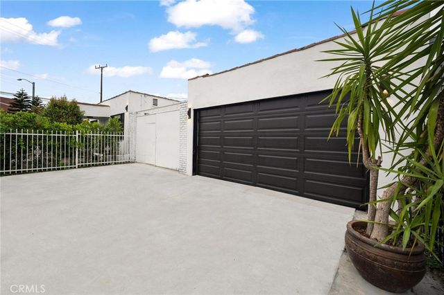 1626 S Rimpau, Los Angeles, CA 90019