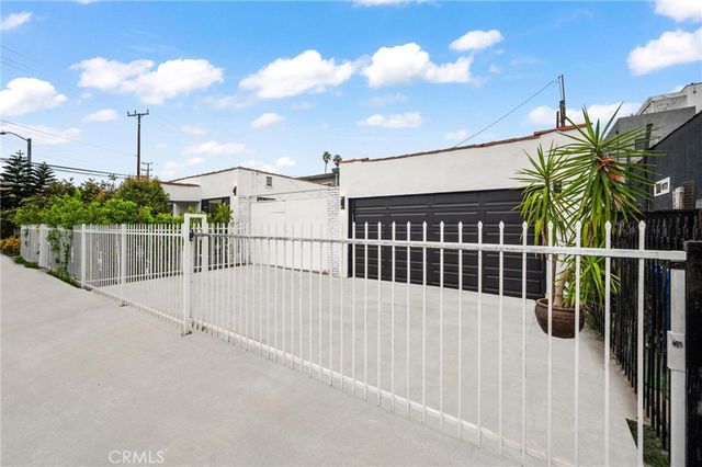 1626 S Rimpau, Los Angeles, CA 90019