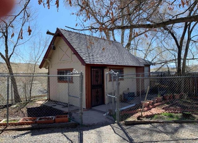 4738 W Leonesio Drive, Sun Valley, NV 89433