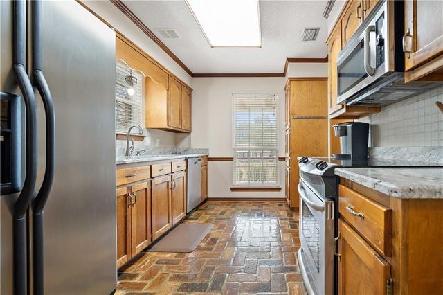 2260 Laura Drive, Semmes, AL 36575