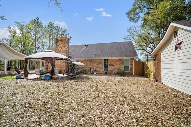 2260 Laura Drive, Semmes, AL 36575