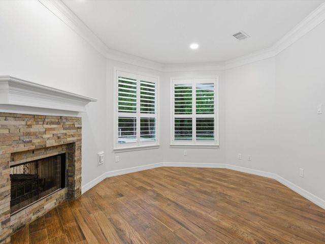 8710 Linn Lane, Magnolia, TX 77354